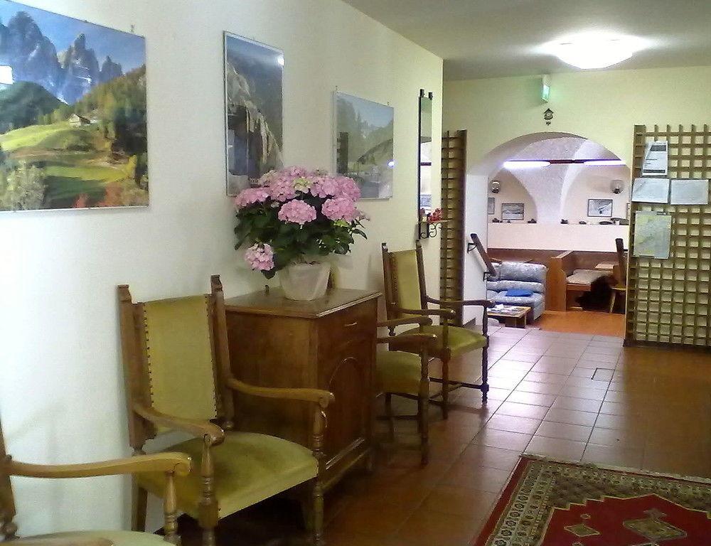 Casa Montana S. Maddalena Otel San Vito di Cadore Dış mekan fotoğraf